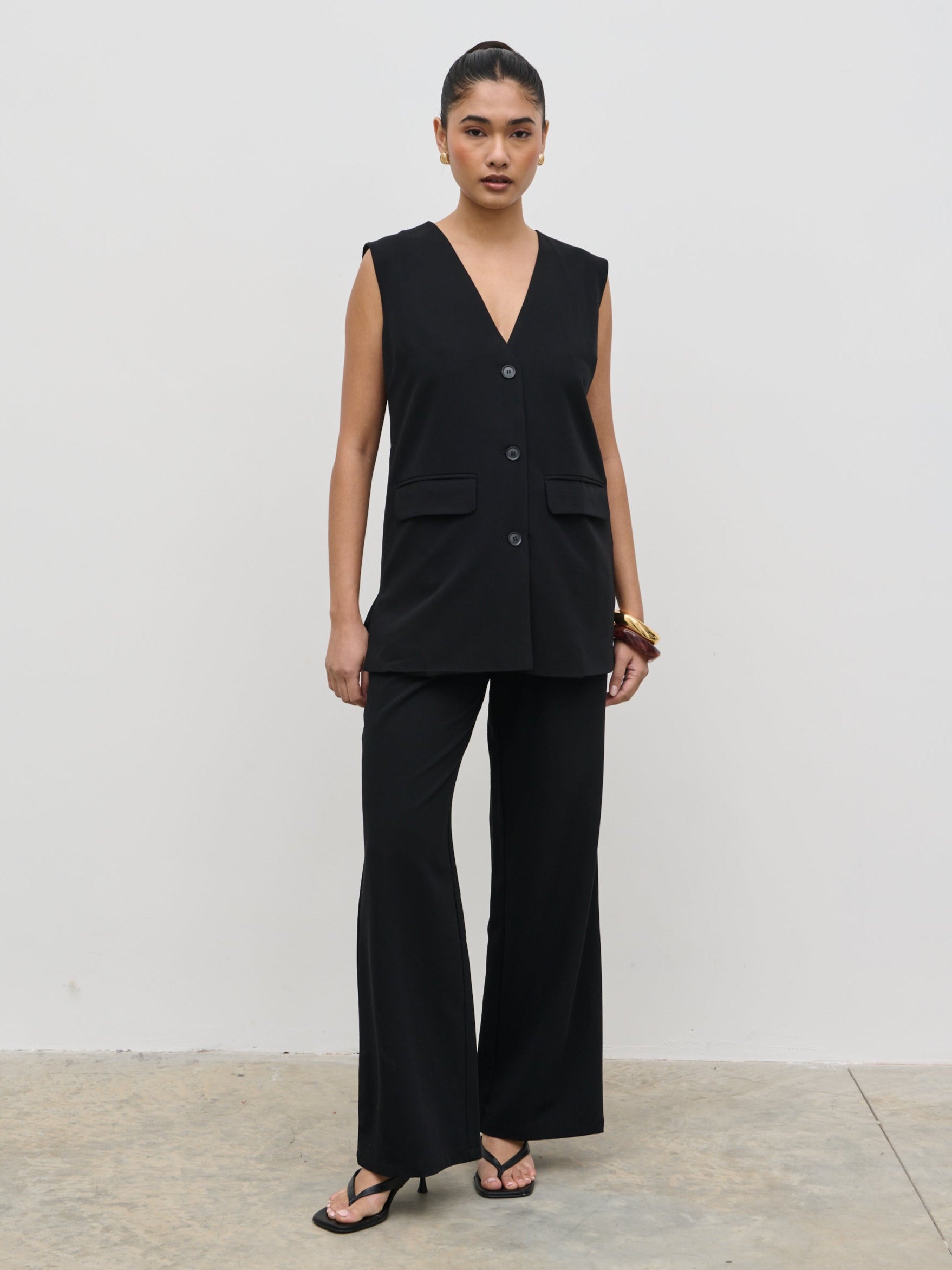 Harlee Sleeveless Waistcoat - Black